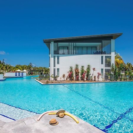 Absolute Waterfront Magnetic Island Apartment Nelly Bay Exterior photo