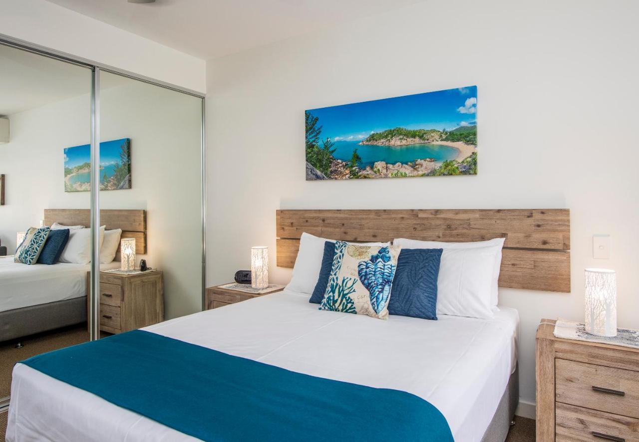 Absolute Waterfront Magnetic Island Apartment Nelly Bay Exterior photo