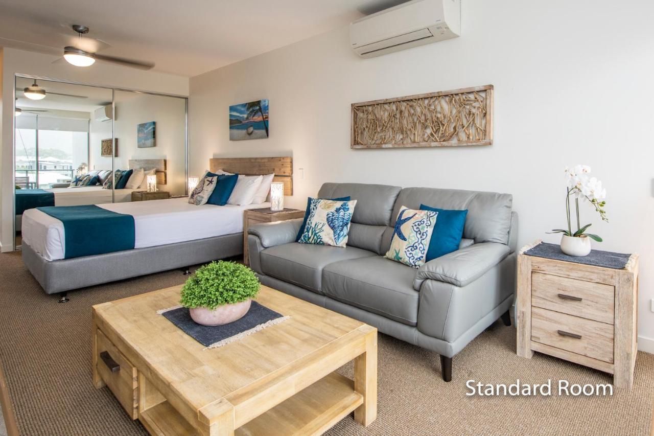 Absolute Waterfront Magnetic Island Apartment Nelly Bay Exterior photo