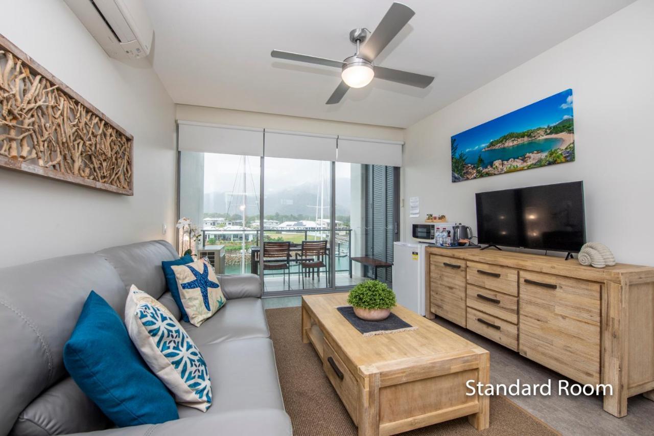 Absolute Waterfront Magnetic Island Apartment Nelly Bay Exterior photo